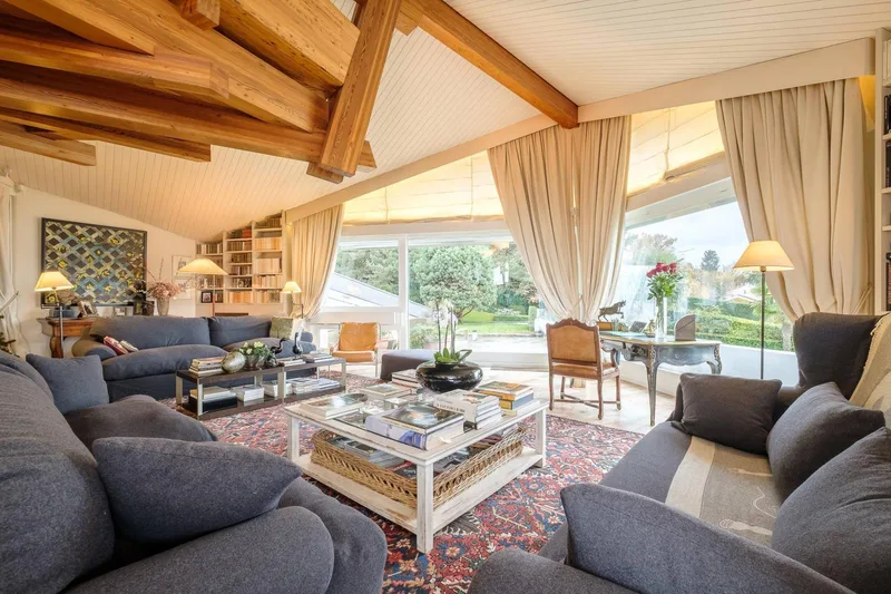 Maison / Villa 15 pièces à Cologny