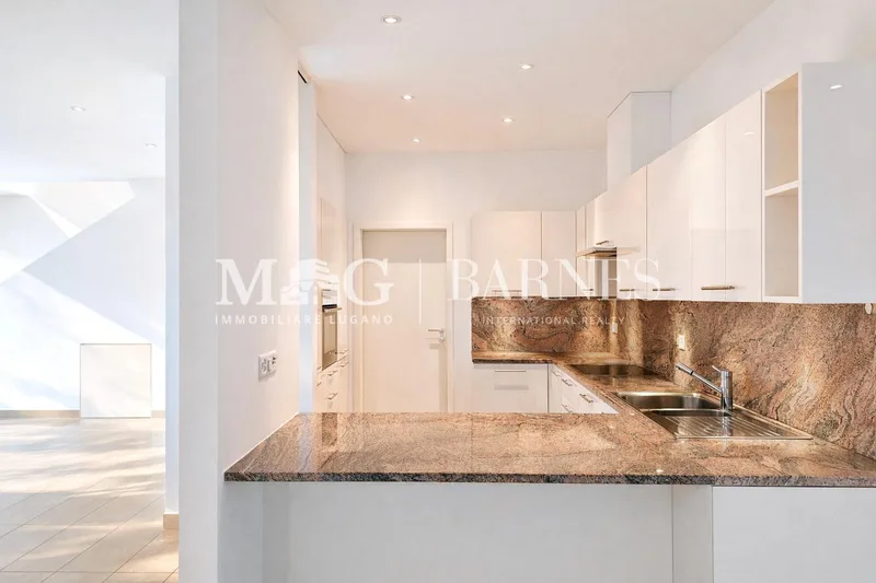 Maison / Villa 7.5 pièces à Vezia — 7