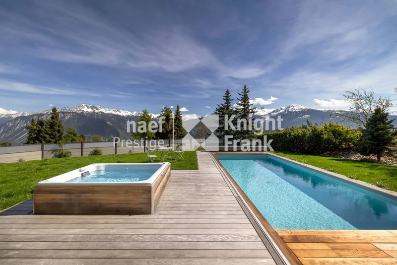 House / Villa 10 rooms in Taulettes — 11
