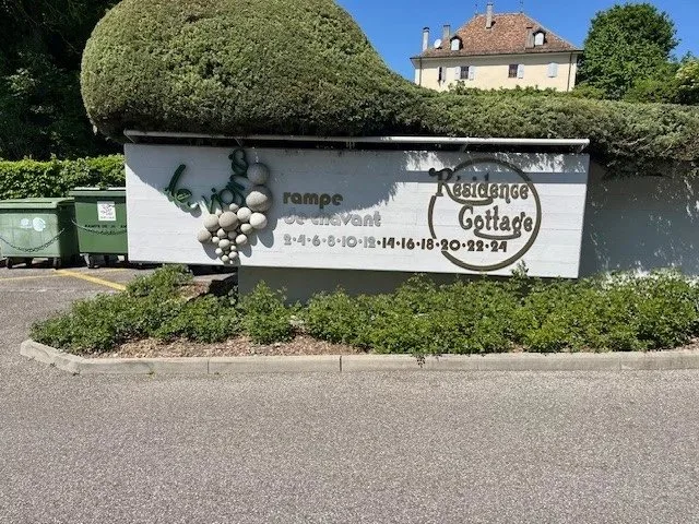 Parking in Confignon