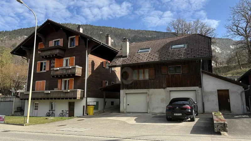 Building 12.5 rooms in Moutier