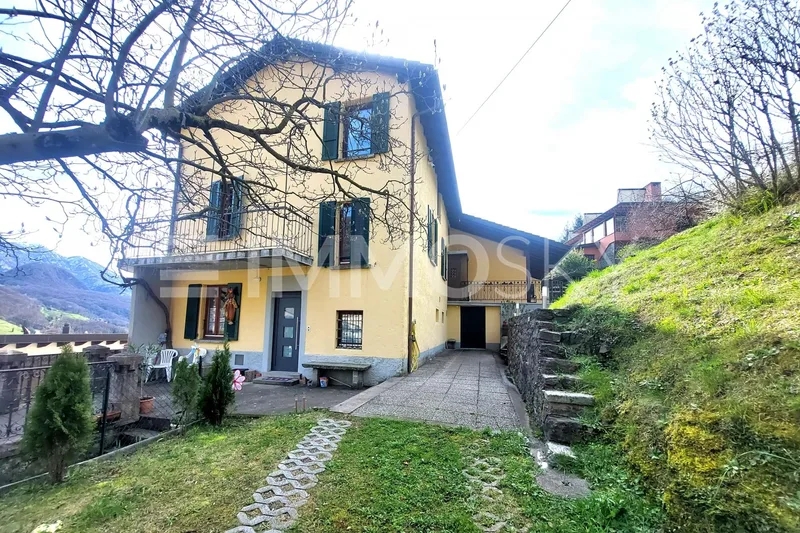 Maison / Villa 7.5 pièces à Arogno