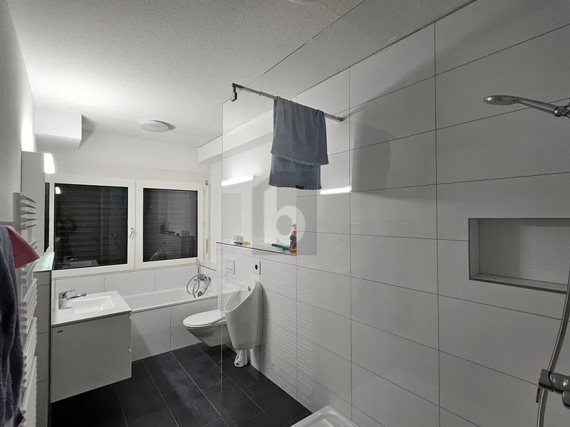 Commercial 8 rooms in Industriegebiet — photo 5