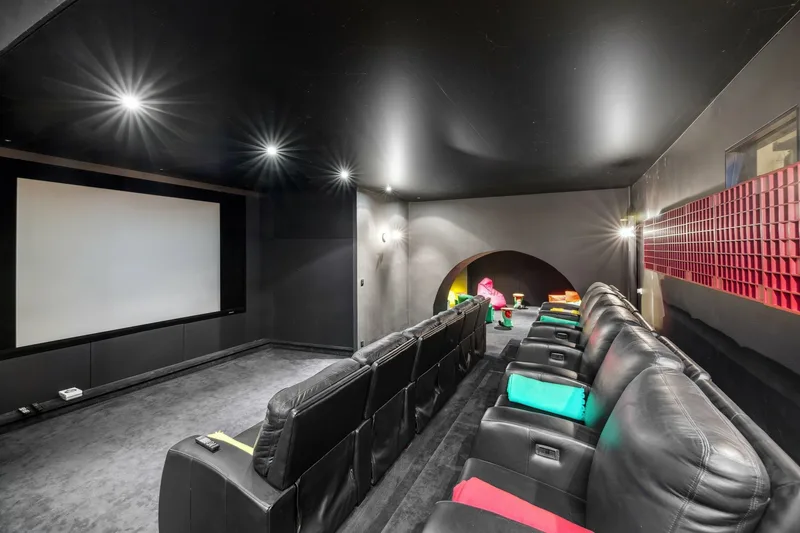 Maison / Villa 24 pièces à Territet — 12