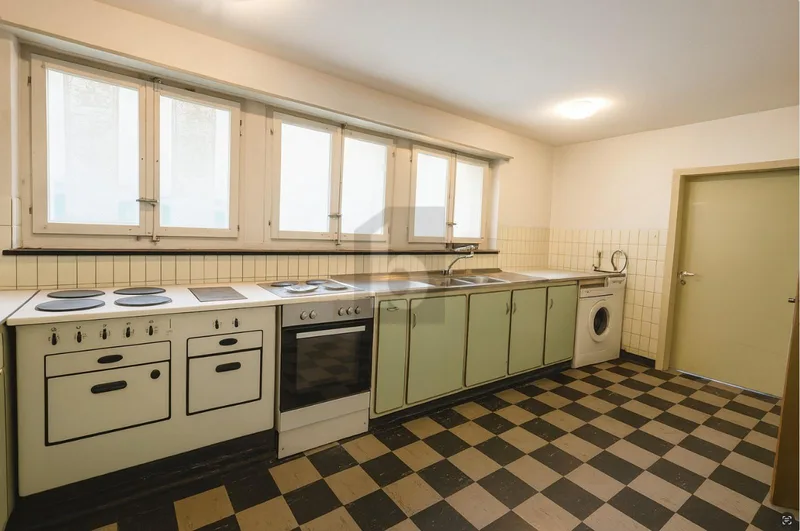 Building 13 rooms in Ursenbach — 5