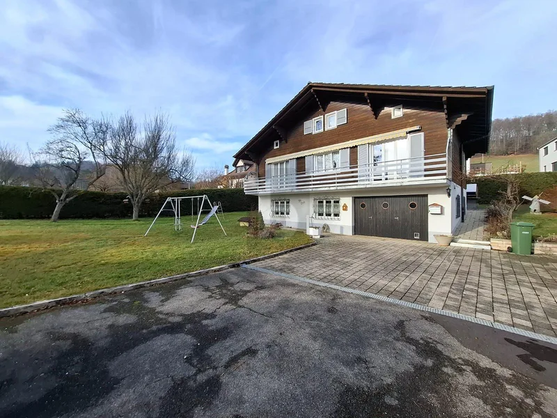 Haus / Villa 8 Zimmer in Movelier