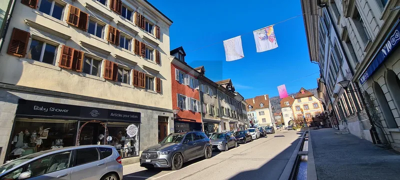 Building 4.5 rooms in Altstadt — 2