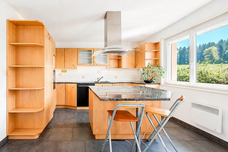 House / Villa 10 rooms in Oron — photo 4