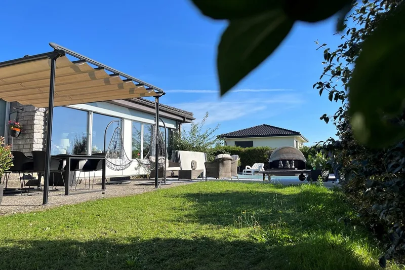 House / Villa 8 rooms in Cottens — 6