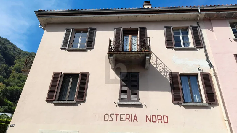 House / Villa 13 rooms in Carasso — 2