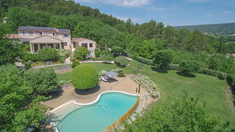 House / Villa 7 rooms in Luberon