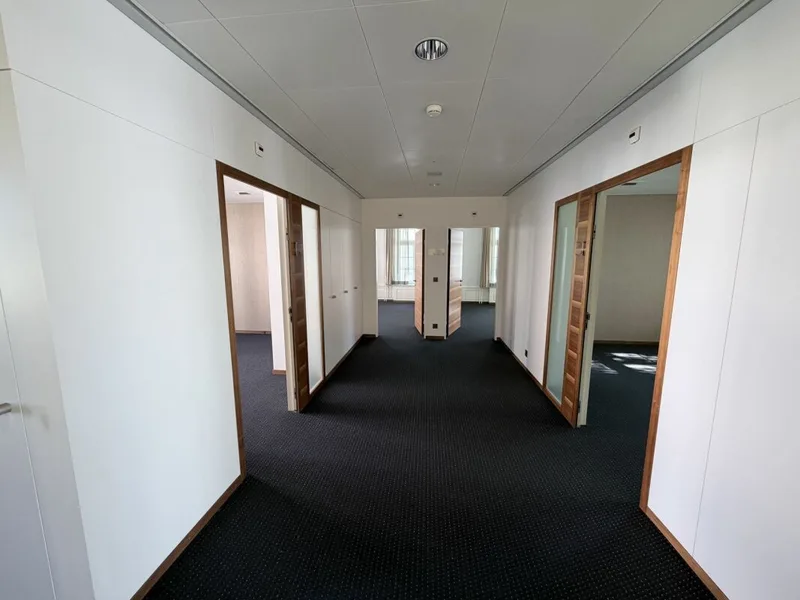 Gewerbe 10 Zimmer in Stadtzentrum — photo 3