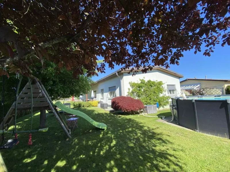 Maison / Villa à Courgenay — photo 27