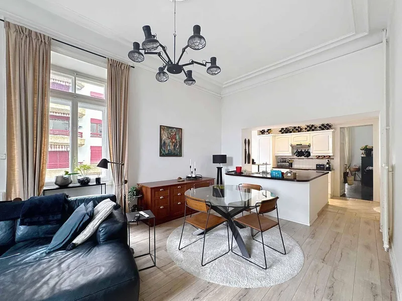 Apartment 3.5 rooms in Belle Epoque — 3