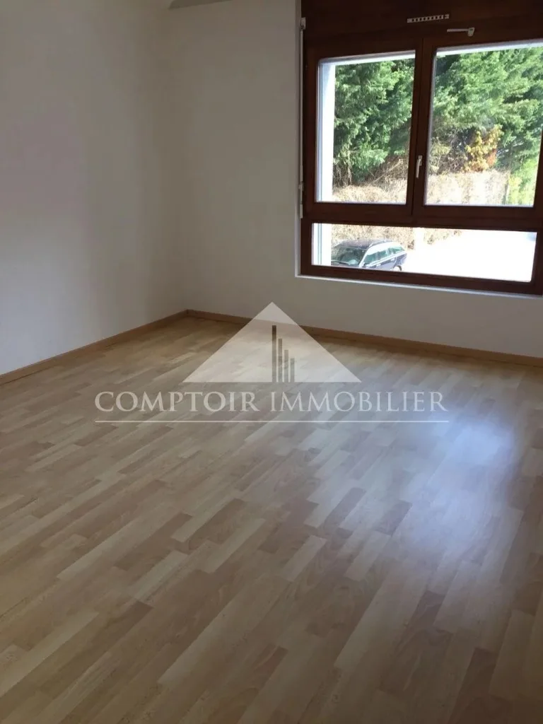 Apartment 4.5 rooms in Chalais — 4