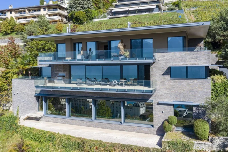 Maison / Villa 15 pièces à Montreux — 15