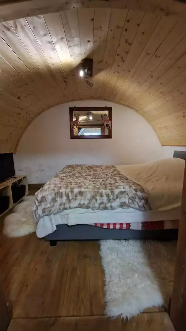 House / Villa 7.5 rooms in Perrefitte — photo 12
