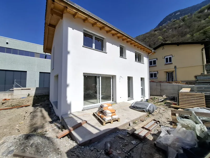 House / Villa 5 rooms in Cadenazzo