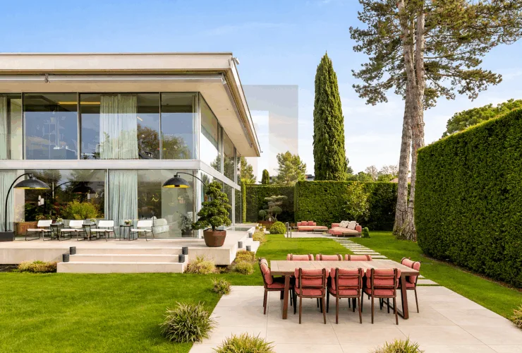 New development in Geneva — 16