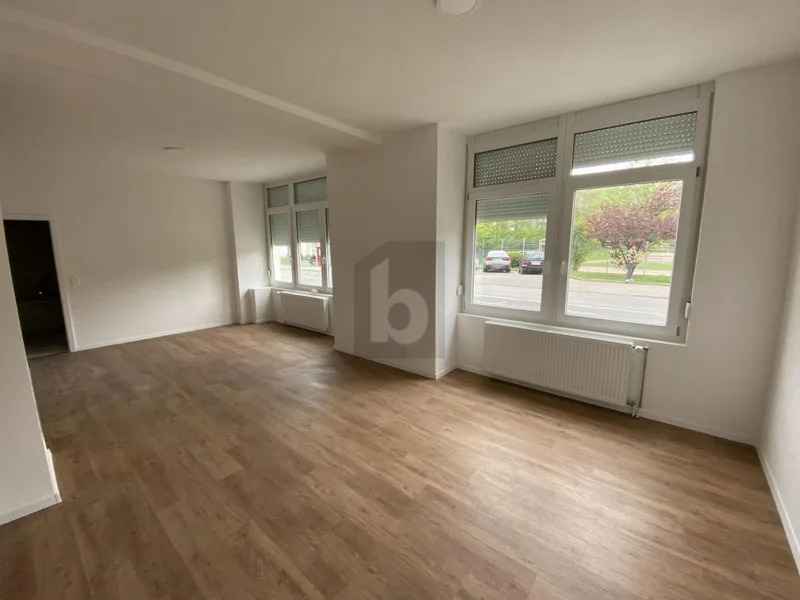 Gebäude 33 Zimmer in Biel — photo 2
