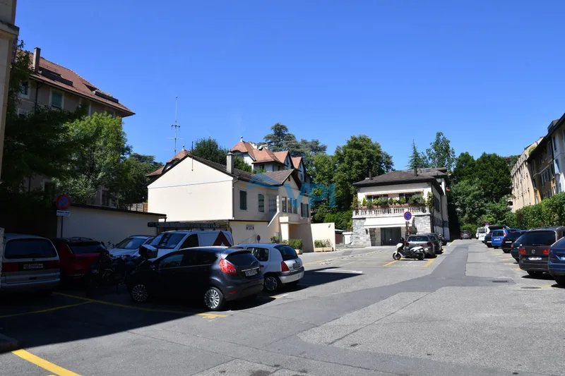 Parking à Genève — photo 2