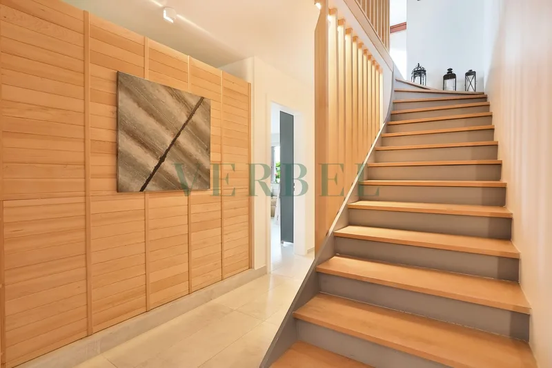 Maison / Villa 7.5 pièces à Saint-George — photo 7