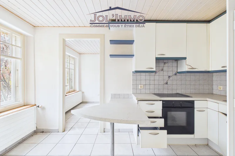Building in Perrefitte — photo 14
