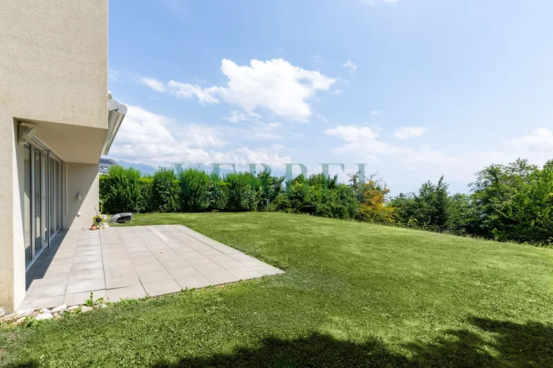 Maison / Villa 6 pièces à Chardonne — photo 3