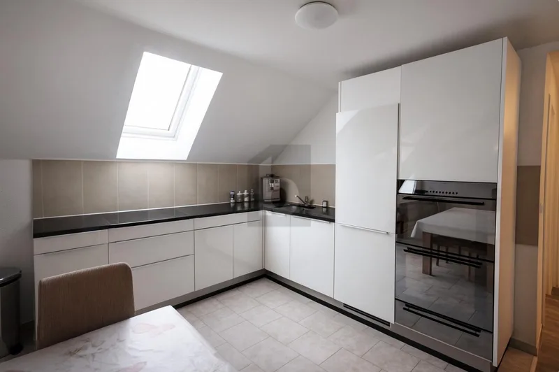 Building 41 rooms in Huttwil — 3