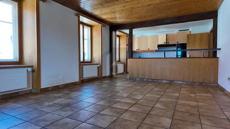 Apartment 4.5 rooms in Zentrum des Dorfes — photo 2