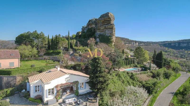 Maison / Villa 5 pièces à Saignon — photo 2