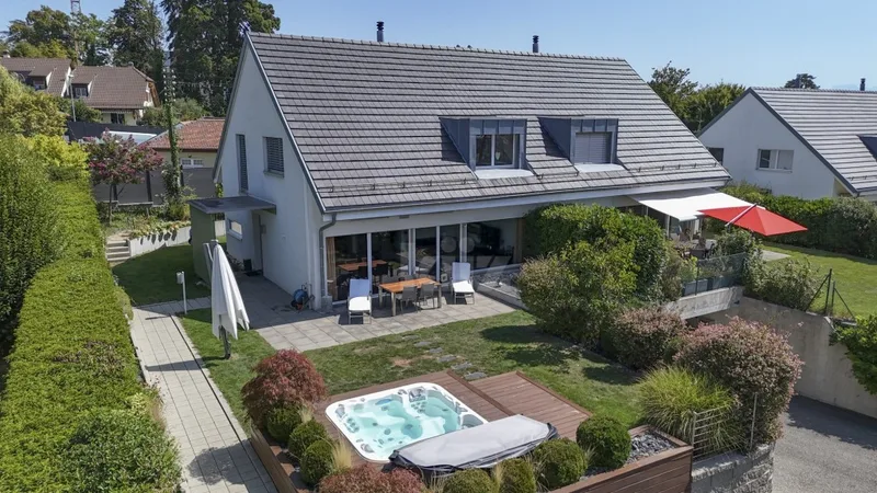 Maison / Villa 5.5 pièces à Tolochenaz