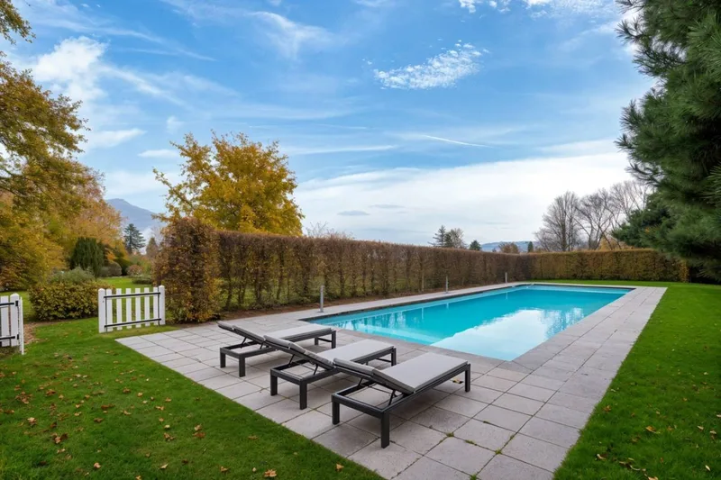 Maison / Villa 21 pièces à Tolochenaz — photo 10