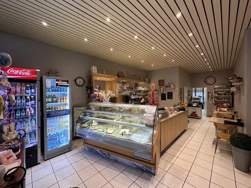 Commercial 3 rooms in Carouge — 2