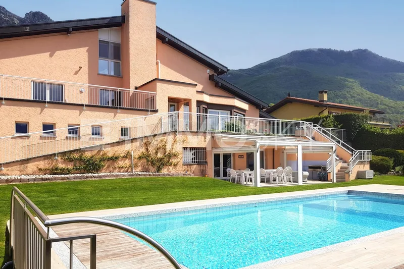 Maison / Villa 11 pièces à Lugano — 2