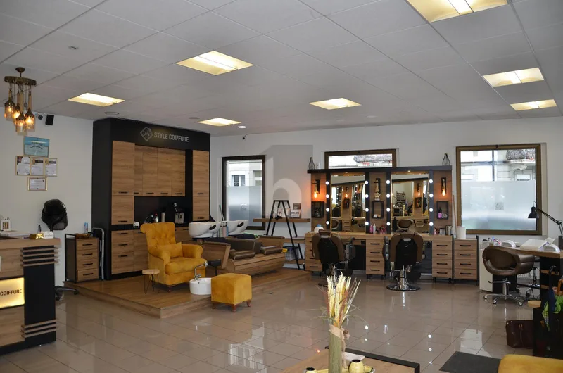 Gewerbe 3 Zimmer in Fribourg