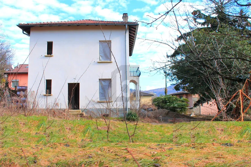 Haus / Villa 5 Zimmer in Tresa