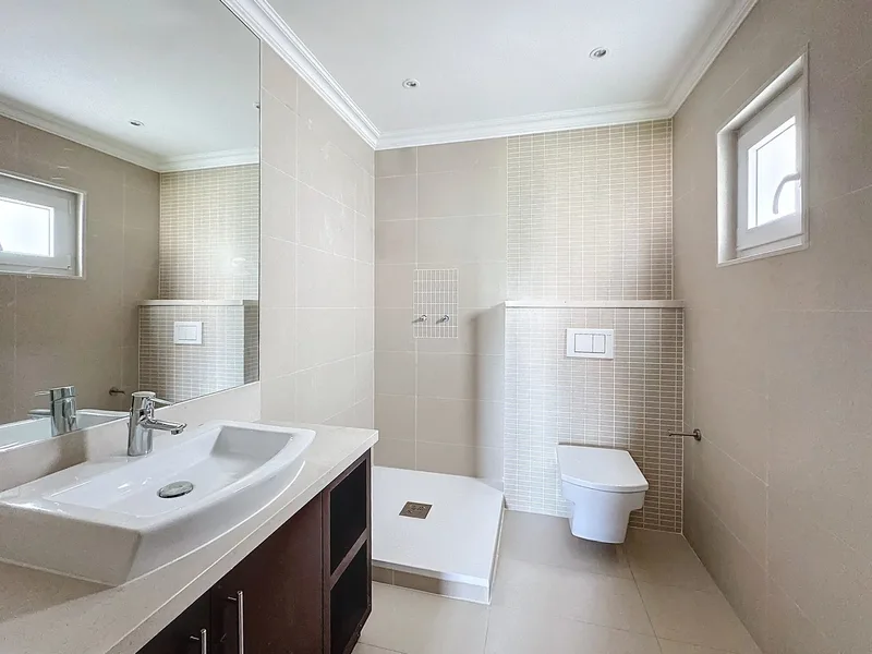 Maison / Villa 7 pièces à Chavannes-des-Bois — photo 8