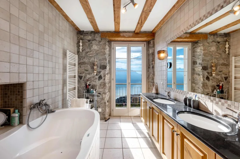 Maison / Villa 10 pièces à Chamby — 10