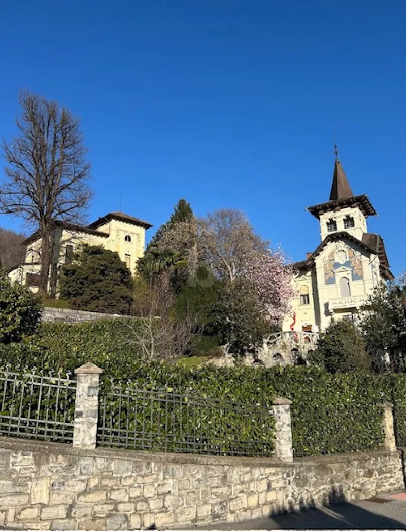 Maison / Villa 14 pièces à Capriasca — 2