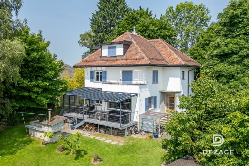 Maison / Villa 8.5 pièces à Quartier Calme — 4