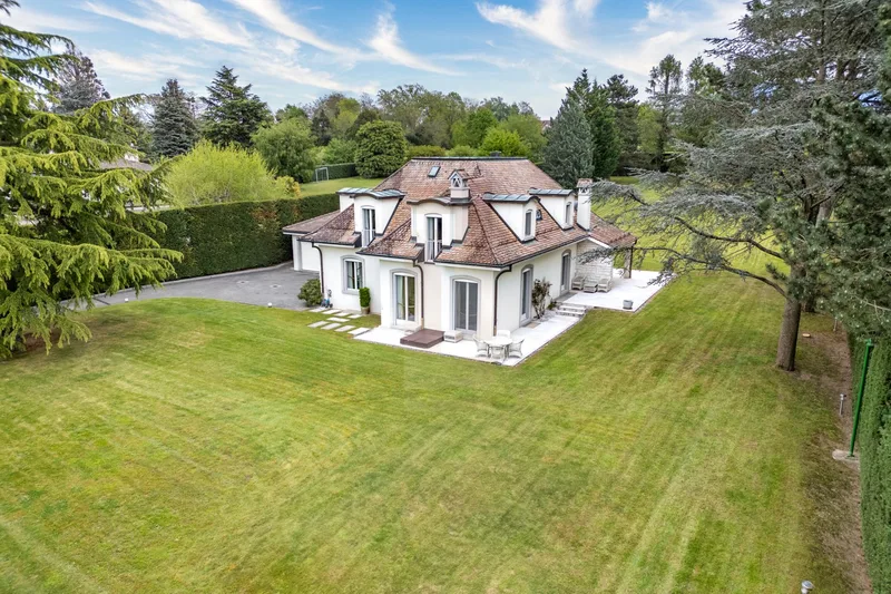 Maison / Villa 7 pièces à Corsier