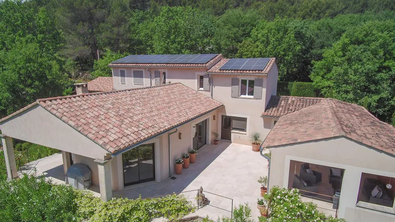 House / Villa 7 rooms in Luberon — 2