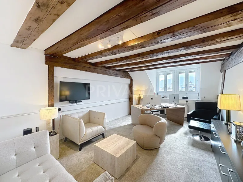 Commercial in Quais Rive Droite