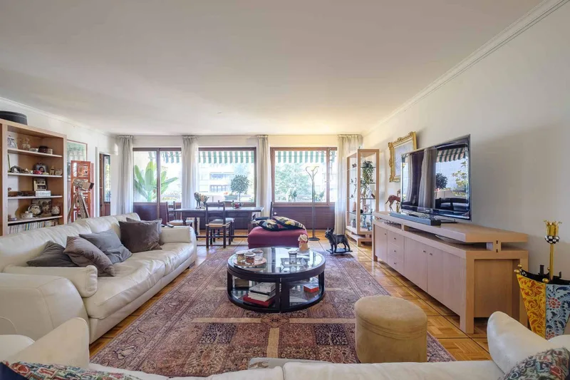 Appartement 6 pièces à Florissant