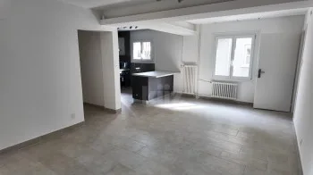Wohnung 4.5 Zimmer in Laténa — 4