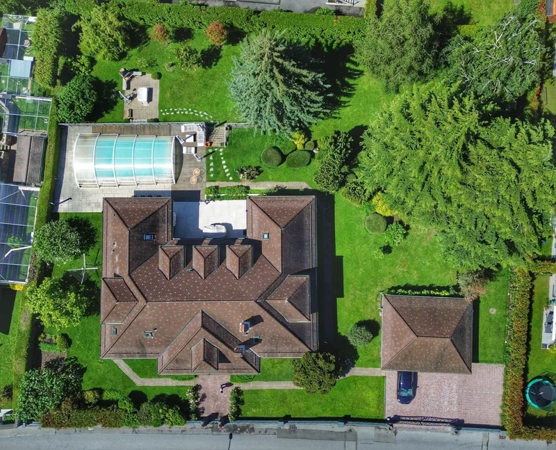 Maison / Villa 9 pièces à Aigle — 22