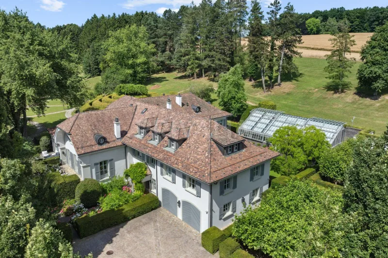 House / Villa in Savigny — photo 5