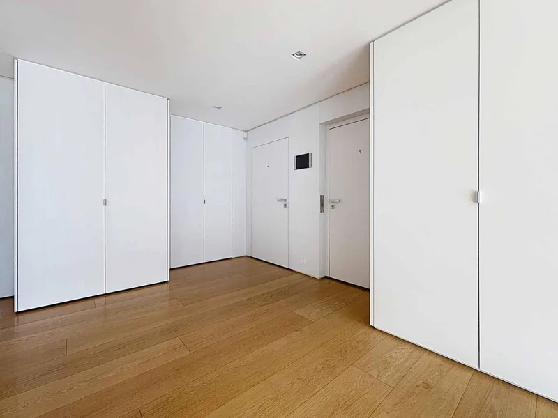 Appartement 4 pièces à rive droite — 12