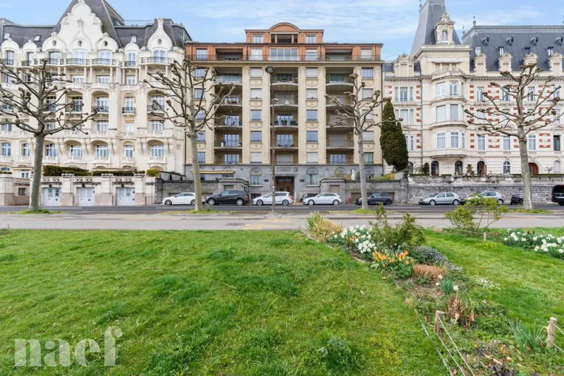 Apartment 6.5 rooms in Genève